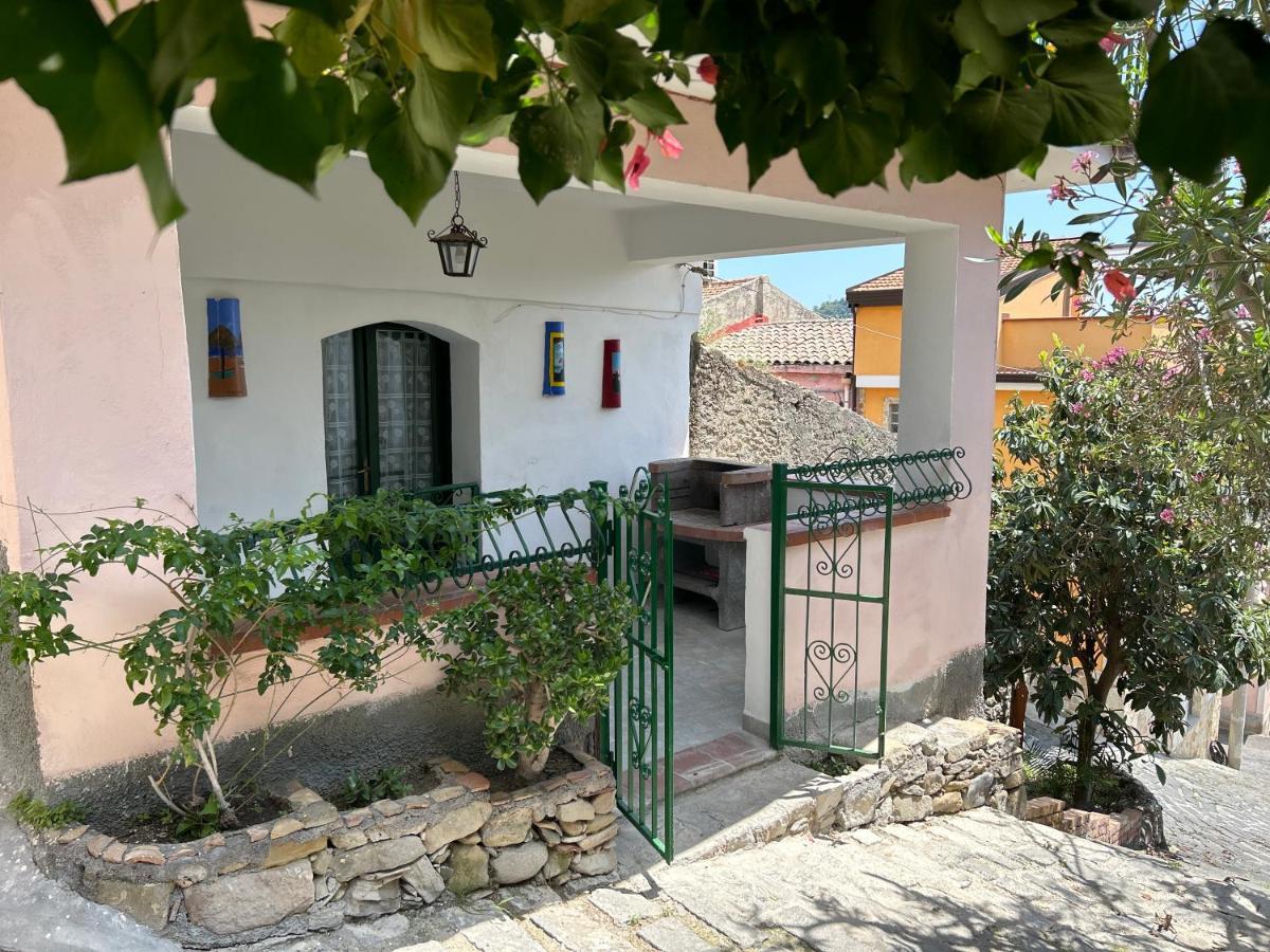 La Casa Del Borgo Cavallaro Gaggi Exterior photo
